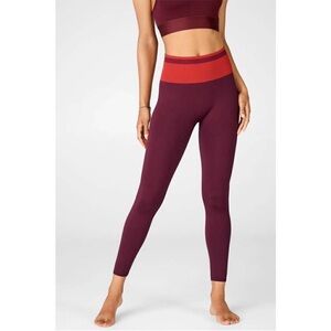 Fabletics High-Waisted Seamless Stripe 7/8 Leggings